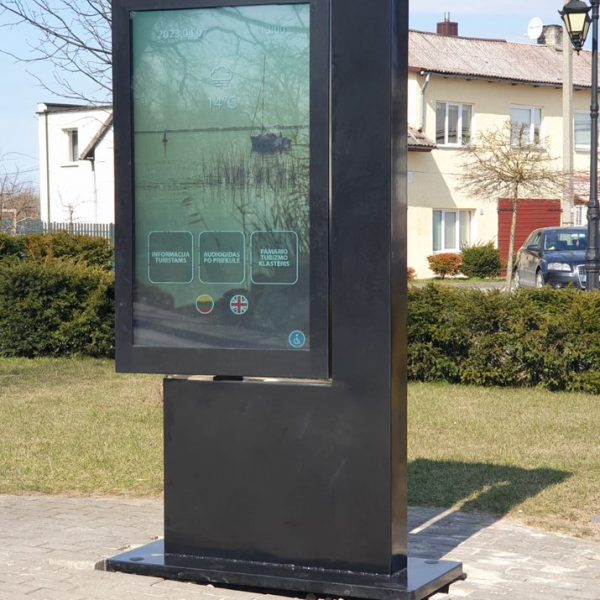 interaktyvus infoterminalas stendas Priekulėje